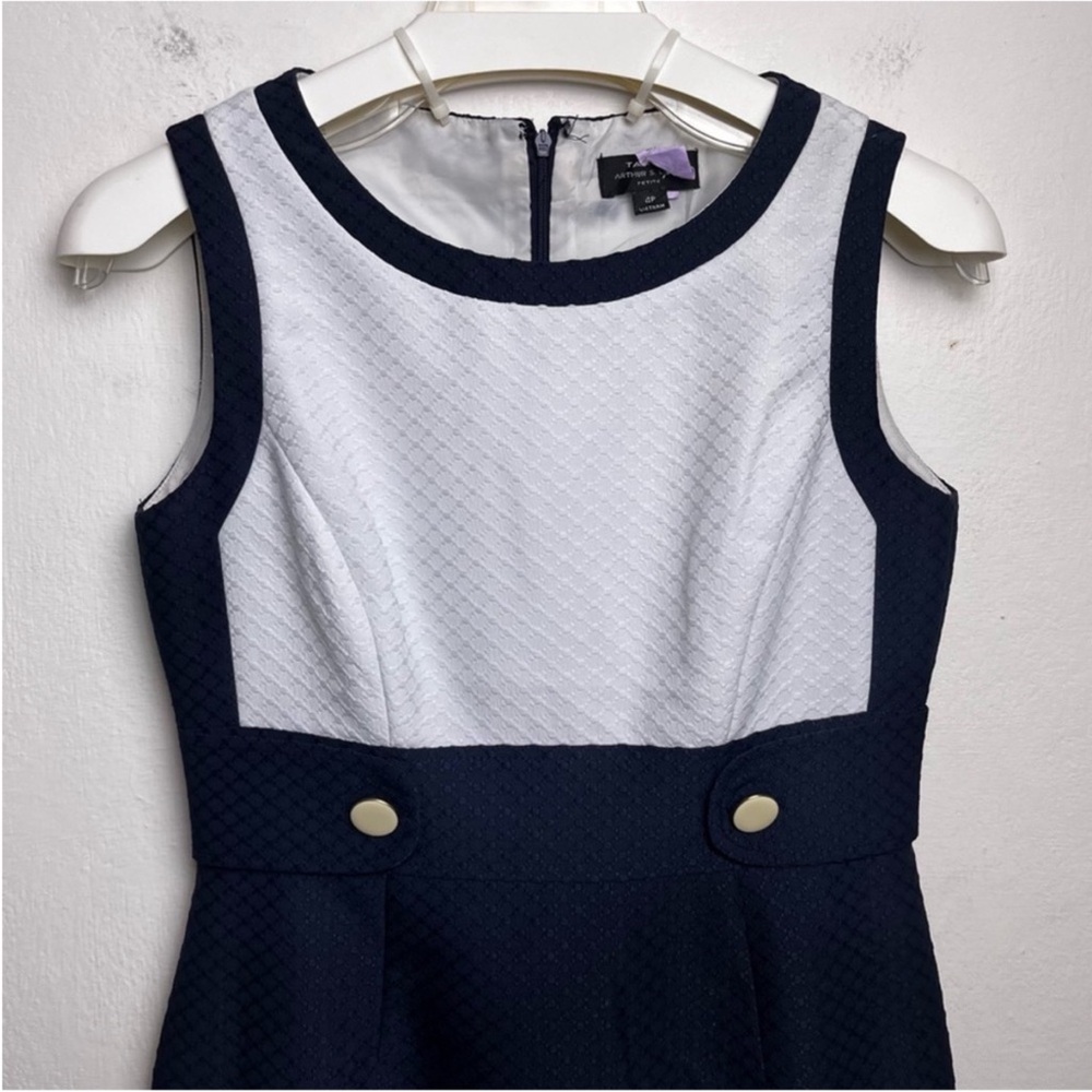 TAHARI ARTHUR S. LEVINE Dress - Picture 4 of 11